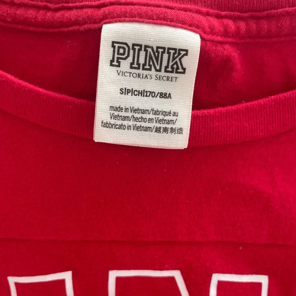 PINK Victoria’s Secret Red Baseball Tee with White Logo size Small - Picture 4 of 7